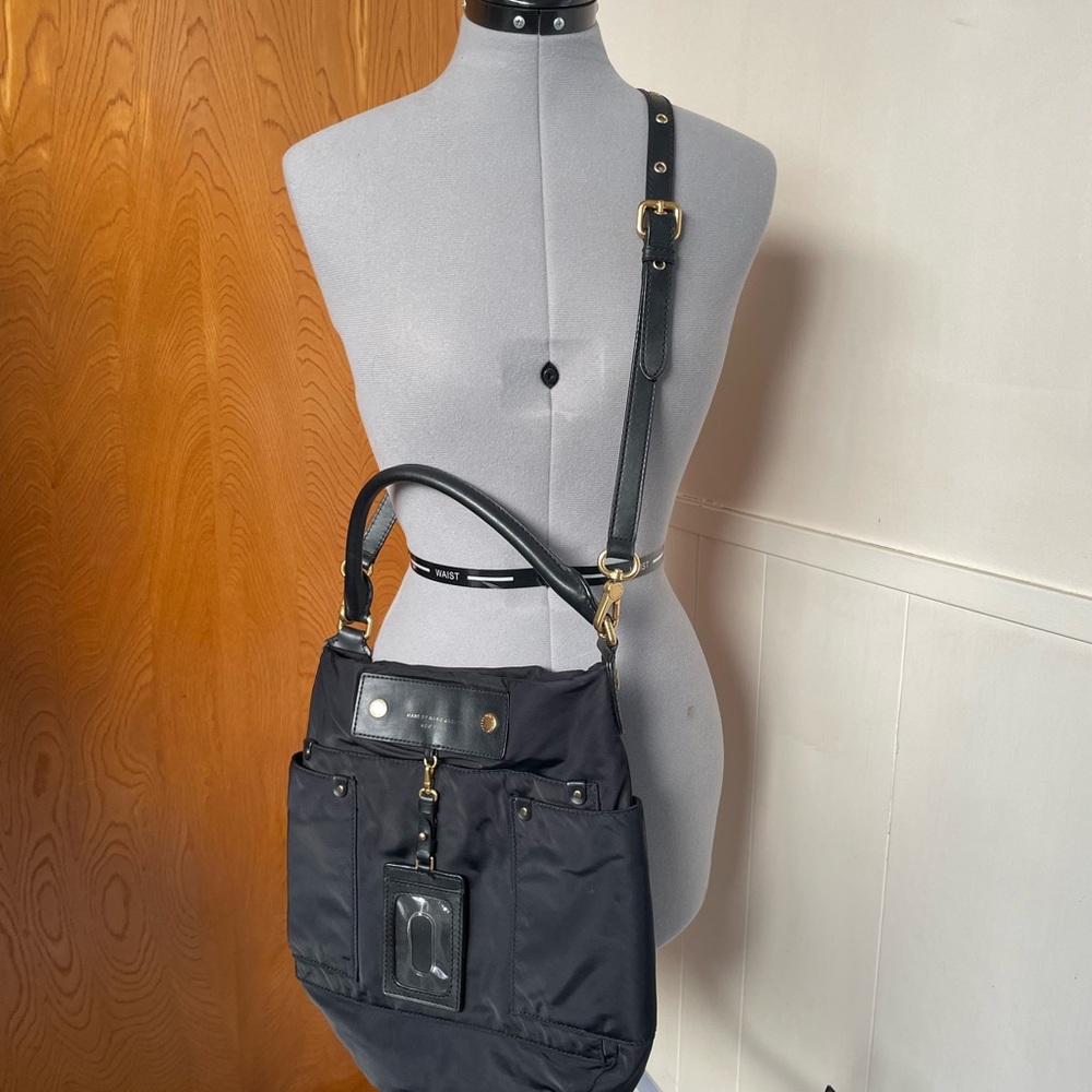 Marc Jacobs Black Nylon Shoulder Bag with Gold Accents - Picture 2 of 6